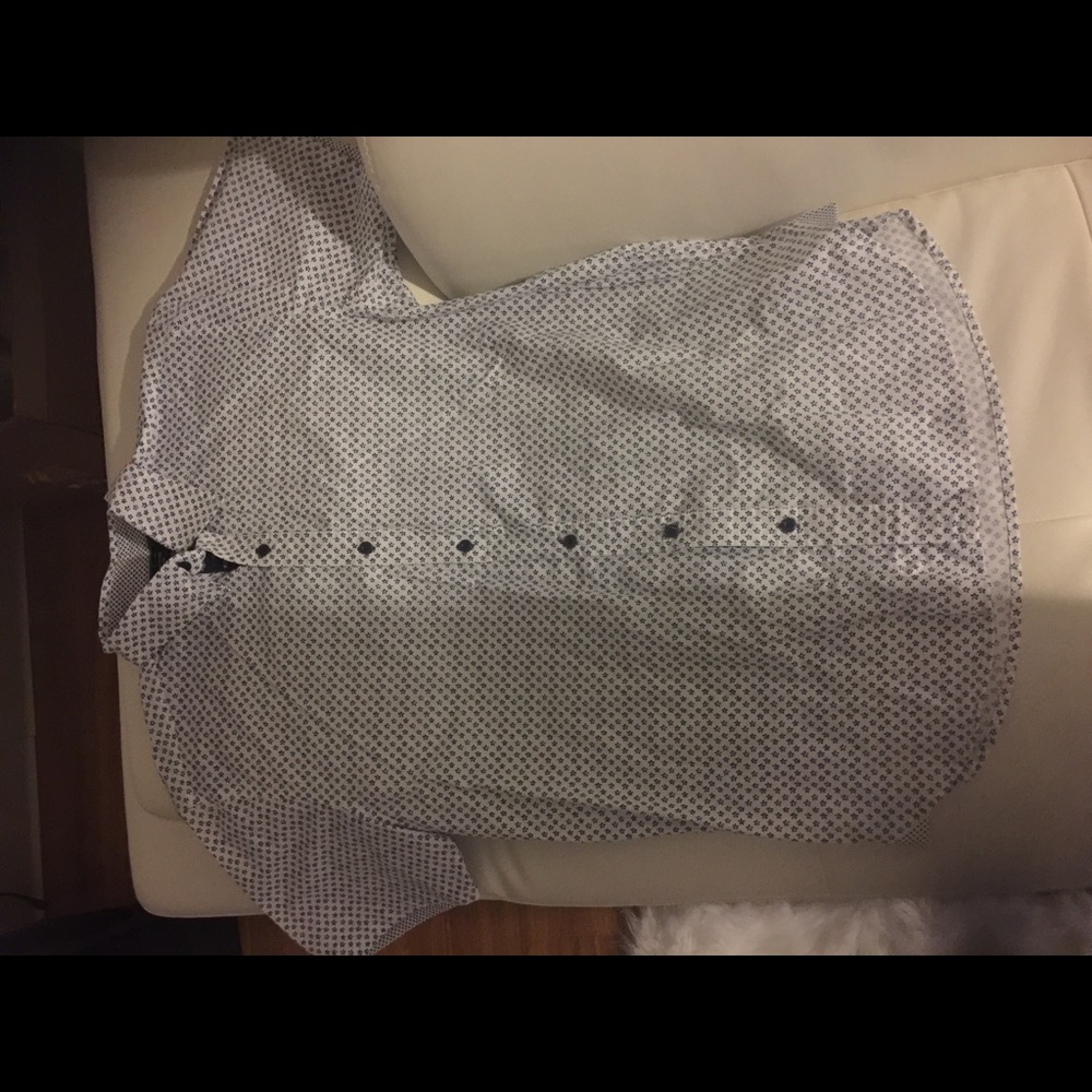 Men’s casual shirt